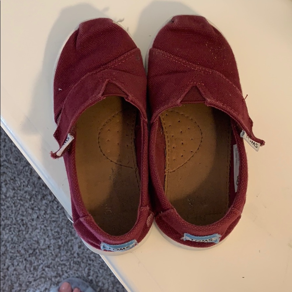 Toms Classic Canvas Velcro Slip On